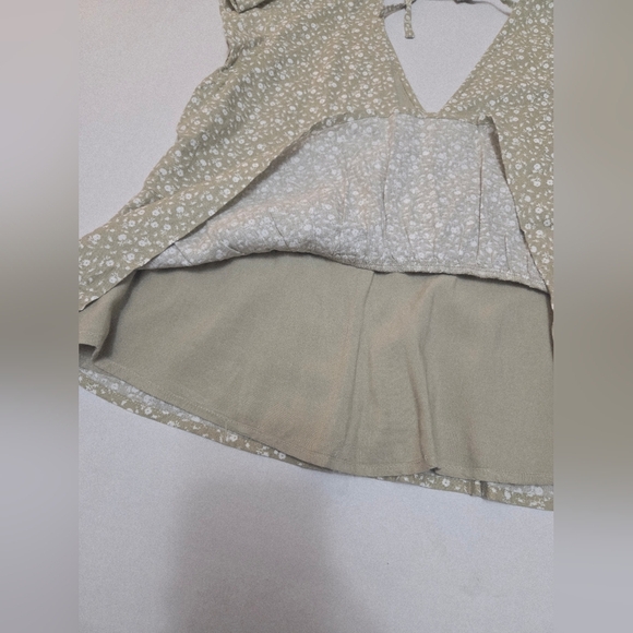 Abercrombie & Fitch Womens Green & White Peplum Back Tie Blouse GUC Size S - Picture 10 of 13